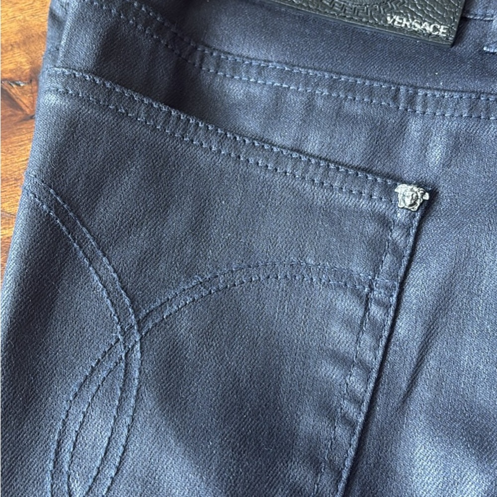 Authentic VERSACE Men's Dark Blue/Black Jeans. Size 36. NWOT